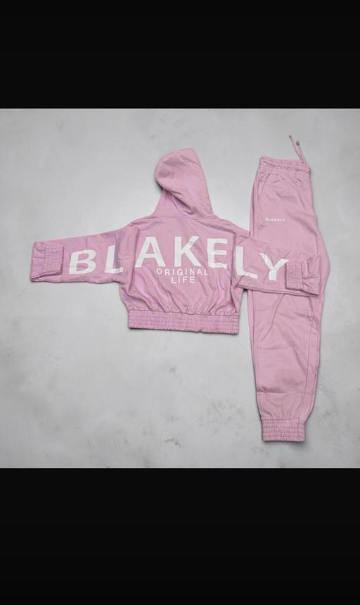  — Tracksuit pants only