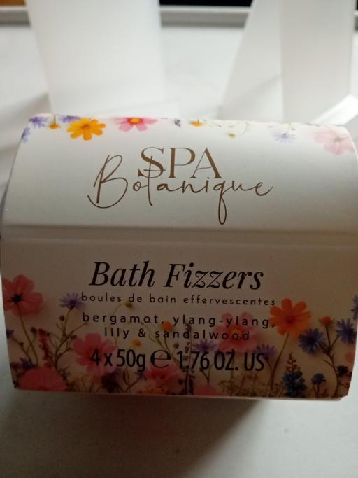  — brand new box of Bath fizzers gift set