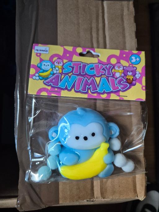  — new Sticky Animals Squishy