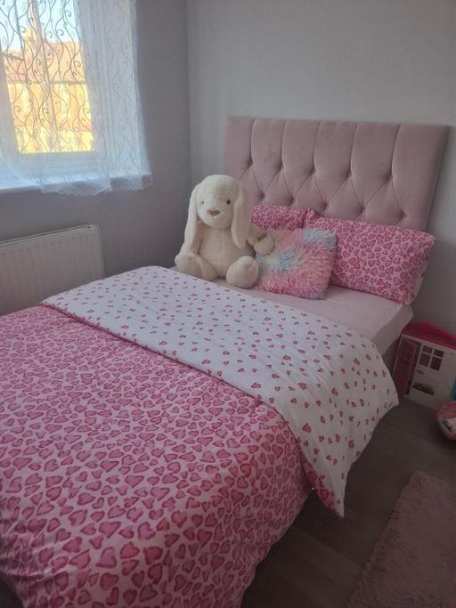  — small double bed