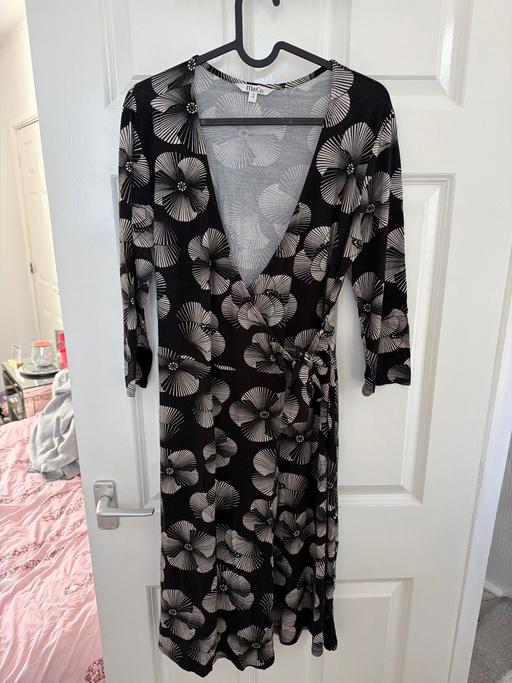  — Women’s dress