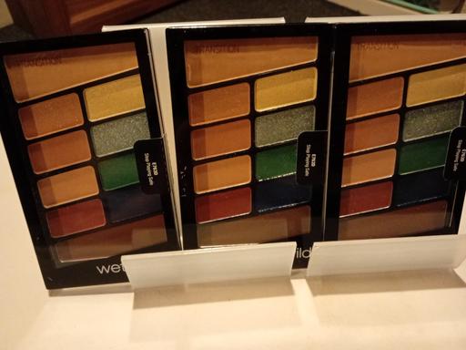  — £5 NO OFFERS LOT