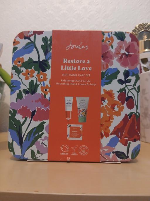  — Tin Body Gift Set New
