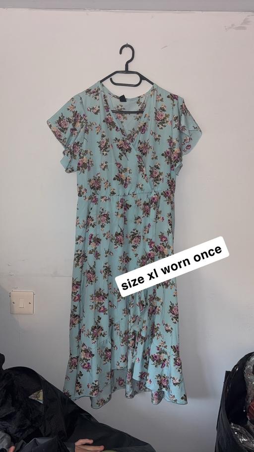  — Floral Womens dress size xl