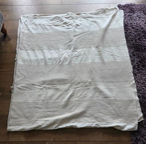  — XL THROW