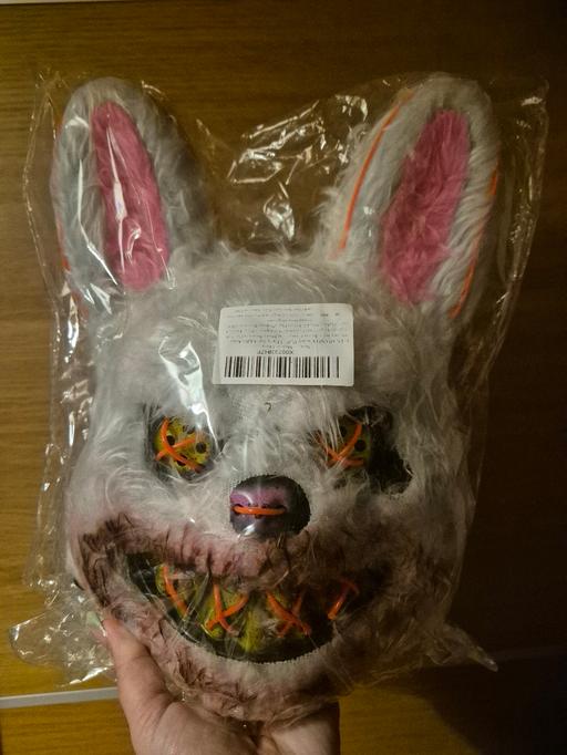  — new Light Up Halloween Mask
