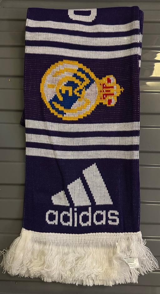  — Real Madrid football scarf