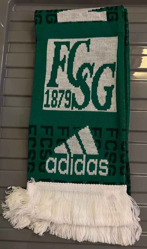  — Celtic FC Green & white football scarf