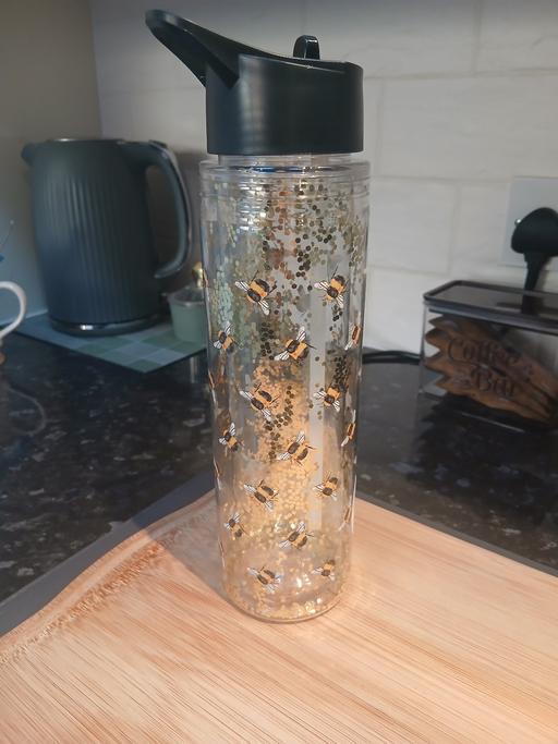  — Bee Glitter Drinks Bottle New