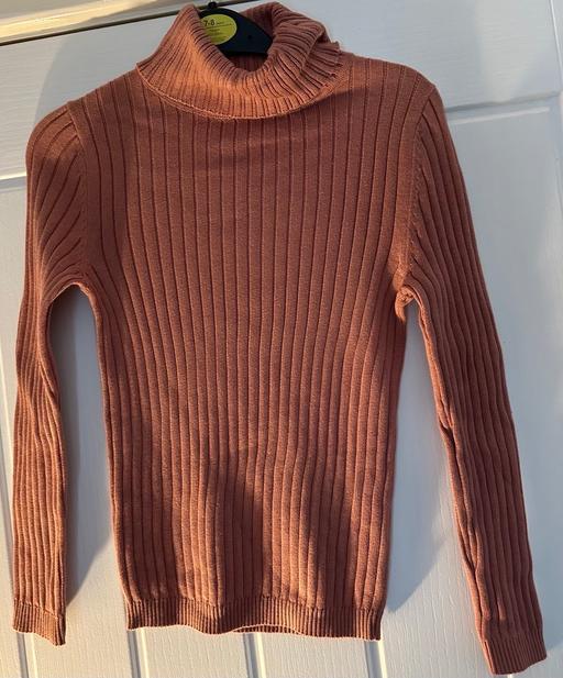  — New jumper 7-8 years