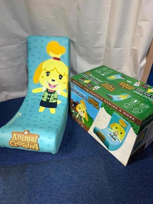  — Isabelle animal crossing gaming chair BNIB