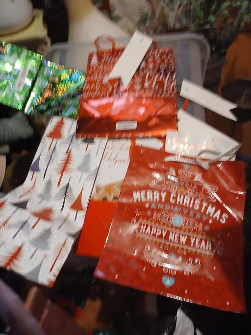  — xmas bags with lables new