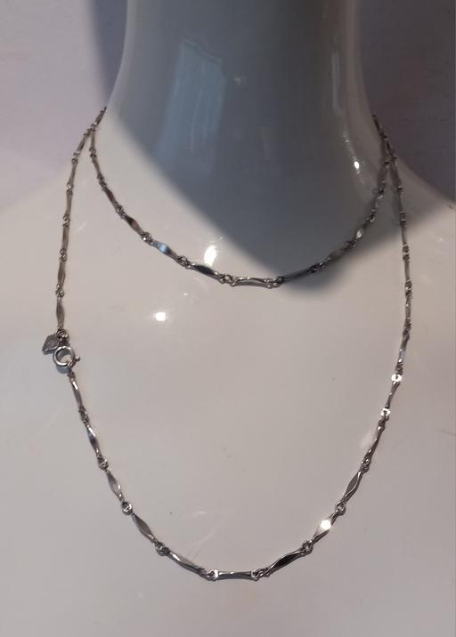  — Vintage 1970s Sarah Coventry bar necklace