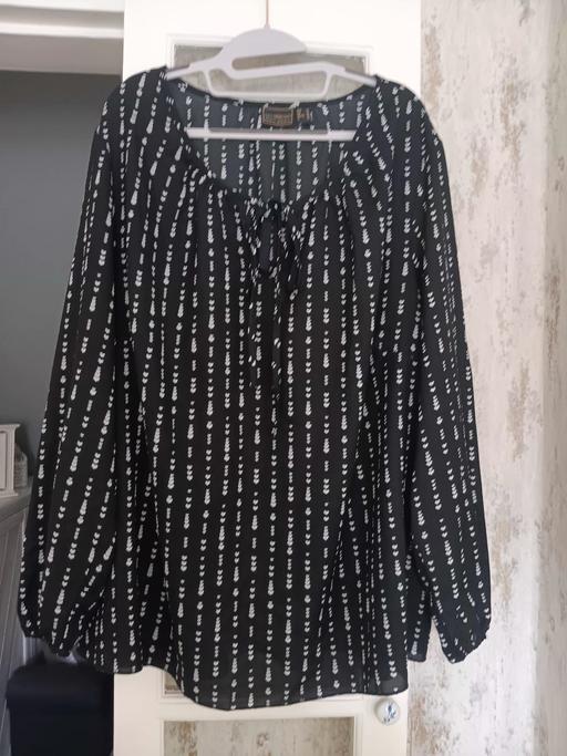  — bon prix blouse size 24