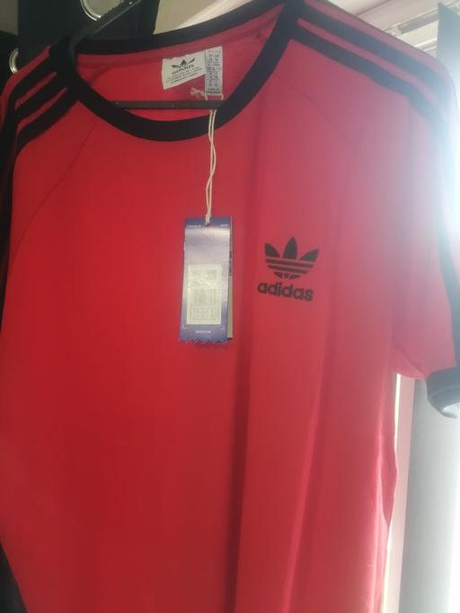  — Adidas top xl red