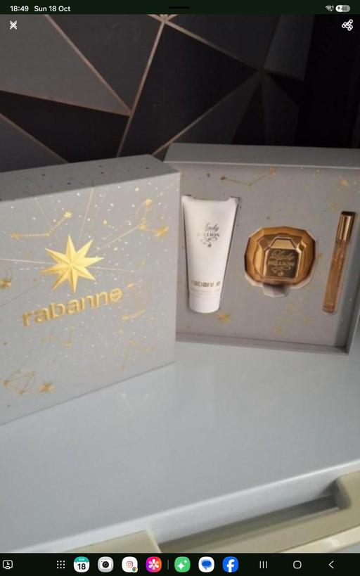  — perfume gift set