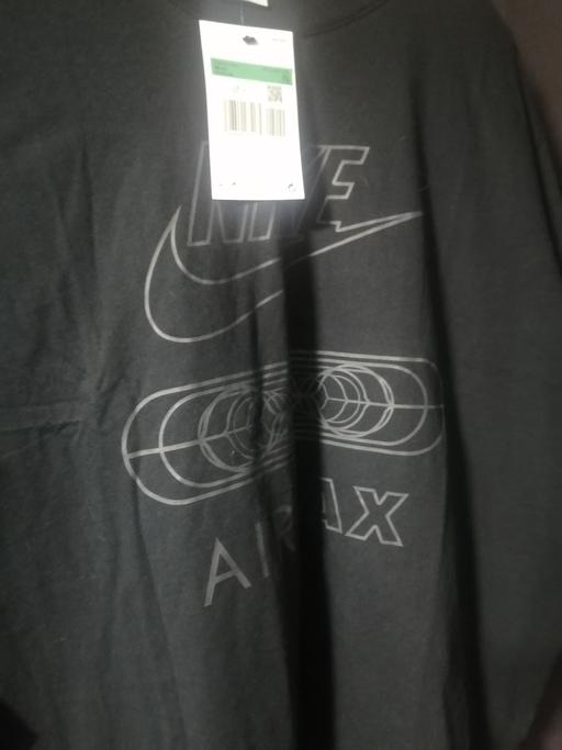  — Nike Air Max t shirt