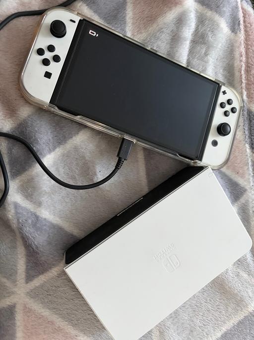  — Nintendo Switch OLED White