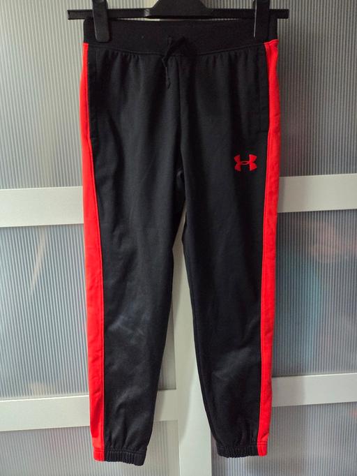  — YMD Under Armour black & red joggers