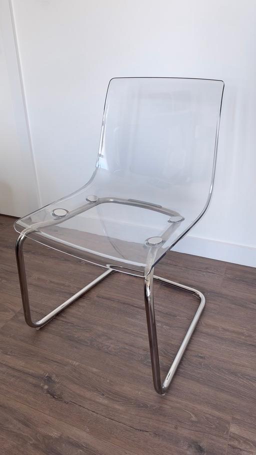 — Clear acrylic chair