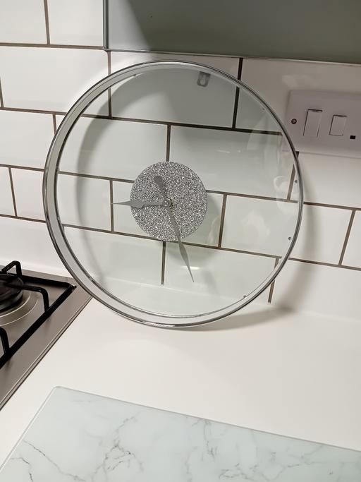  — mirror edge blingy clock