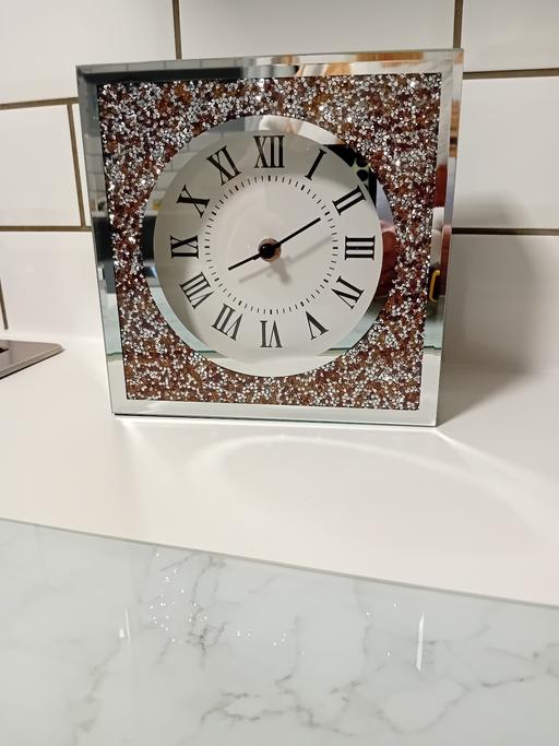  — blingy clock
