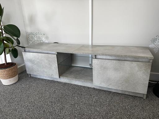  — Coffee table and tv unit