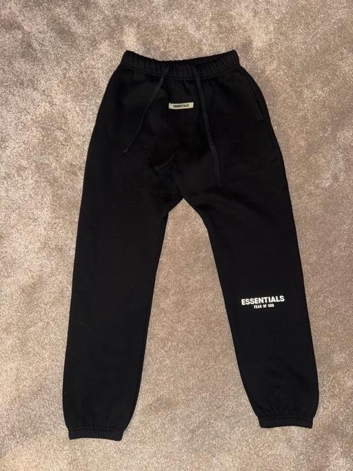  — Essentials bottoms fear of god
