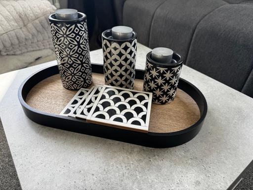  — Tray set with candles x4 coasters x4 matts