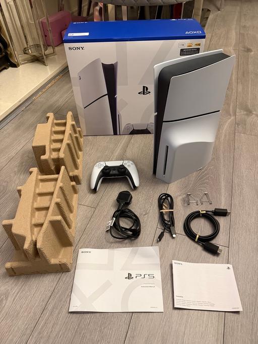  — PS5 SLIM 1TB DISC VERSION LIKE NEW