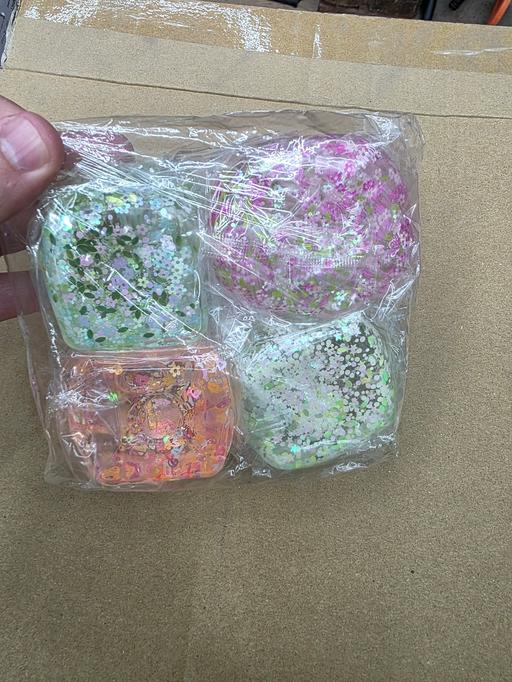 — floral squishy cubes toys