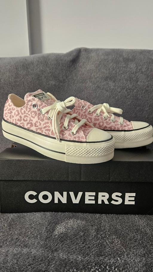  — Women's Brand New Converse