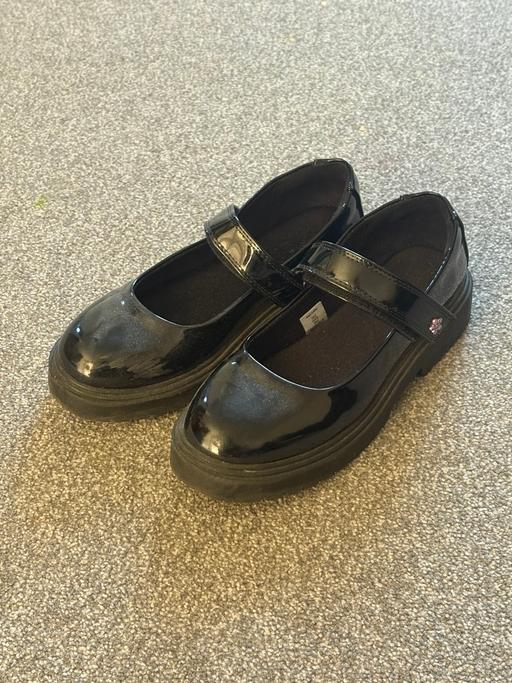  — Black chunky shoes