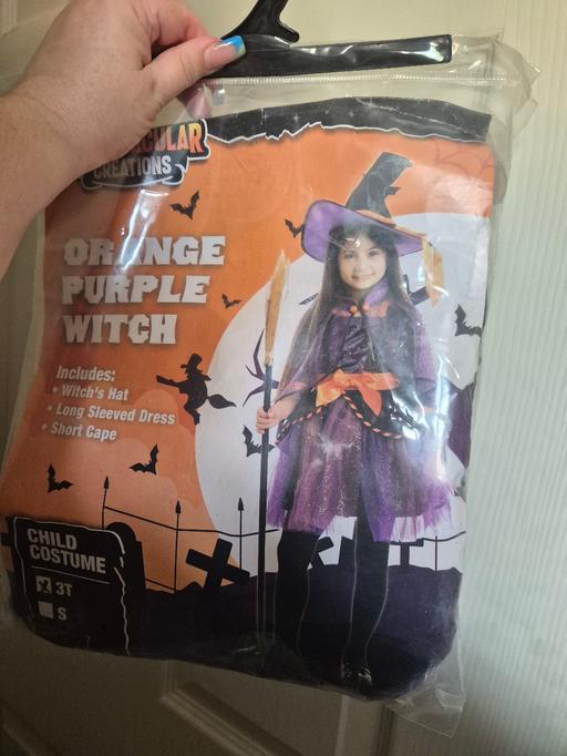  — new Halloween Kids Witch Outfit