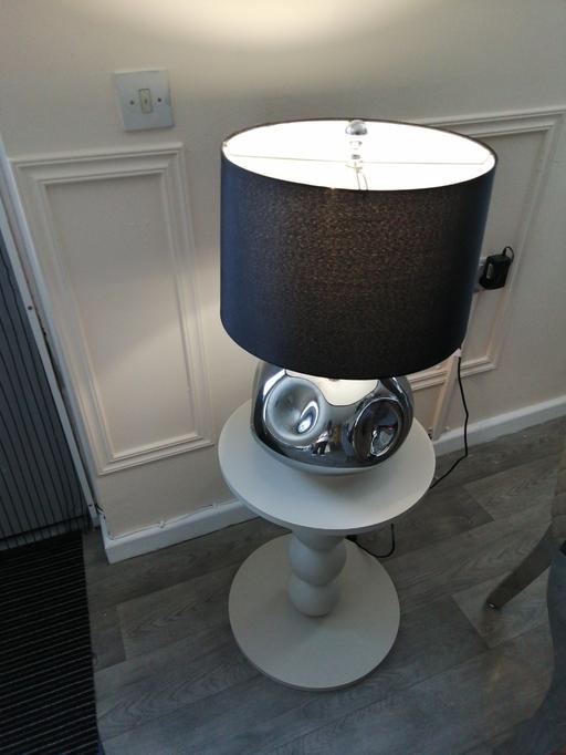  — Lamp with black shade, (Range)