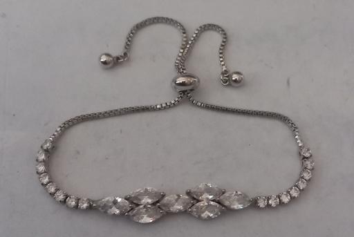  — Lovisa Silver Cubic Zirconia Flower bracelet