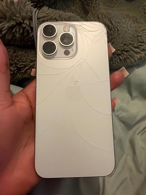  — iPhone 15 pro max