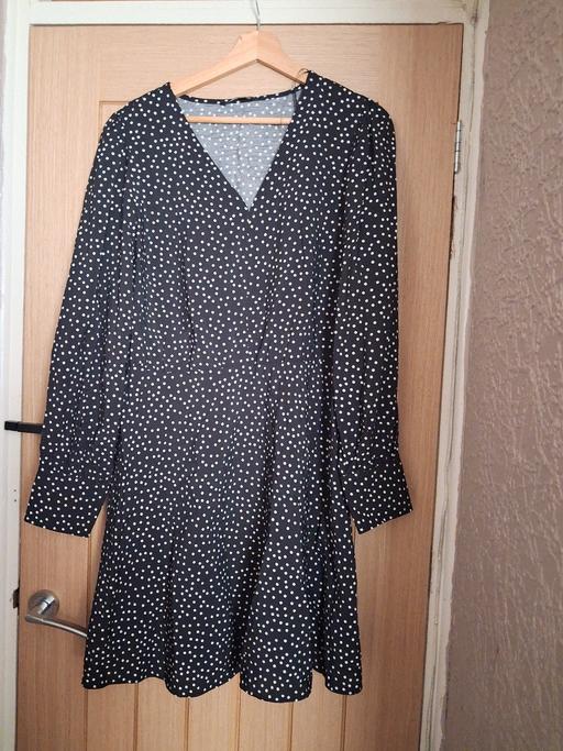  — Dress 18