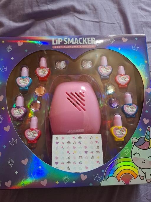  — LIP 💋 SMACKER