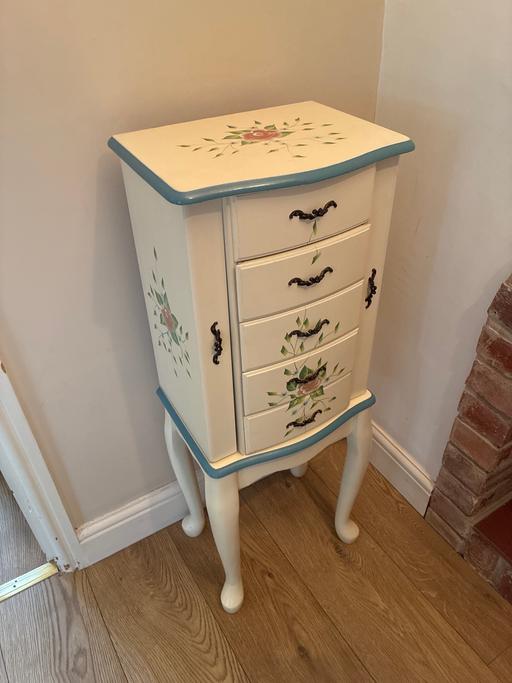  — Tall Standing Jewellery Cabinet