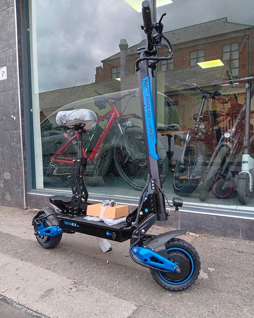  — Dual moter 500W*2 70km long range brand new k