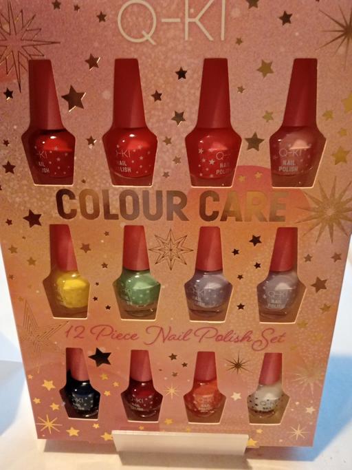  — brand new Nail polish gift set