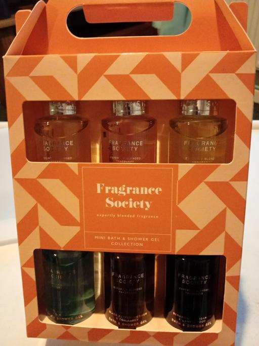  — brand new BATH& SHOWER GEL GIFT SET