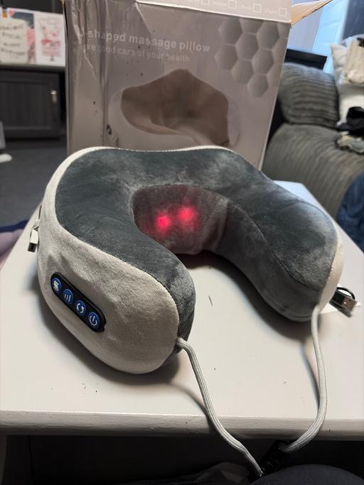  — U shape massage pillow