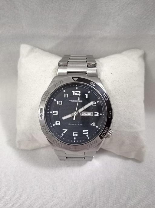  — LARGE FOSSIL MENS WATCH AM4140.