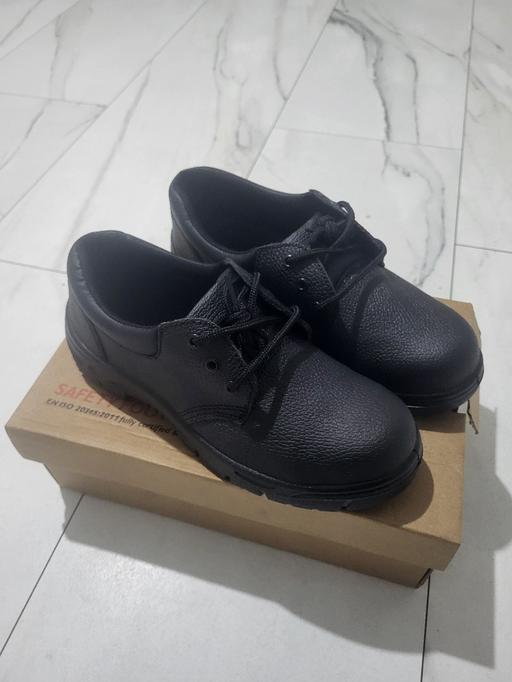 — safety shoez