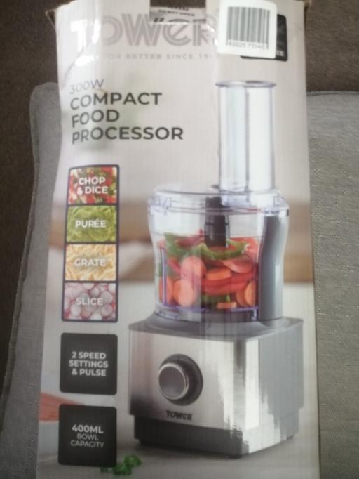  — New Tower 300W compact food processor