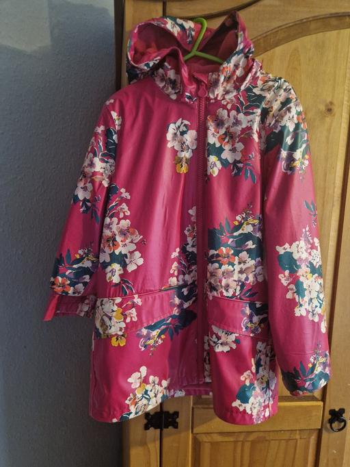  — girls joules waterproof coat size 8yrs