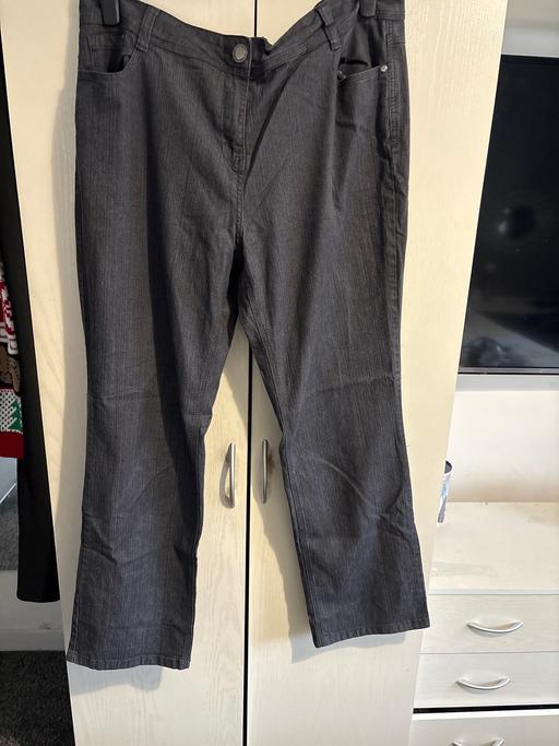  — Ladies jeans