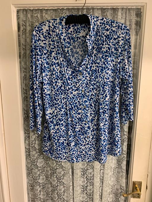  — Ladies blouse